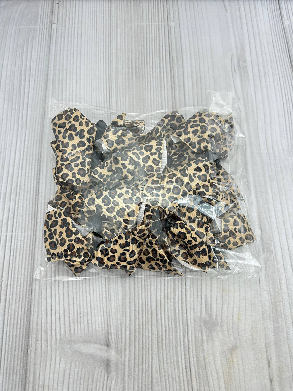 10 Cheetah Print Hair Bows - 1 Pack