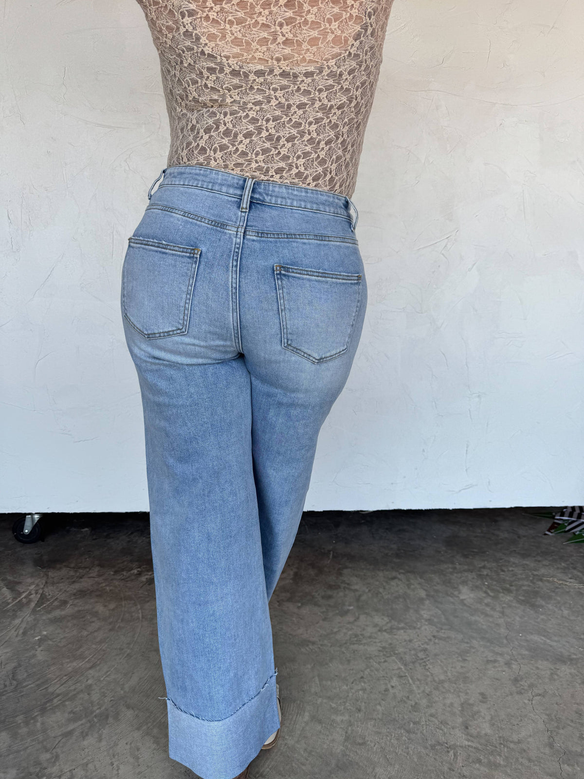 THE LENI WIDE CUFF JEAN